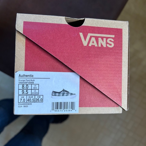 Vans “The Authentic” Like New! Women’s 9.5 or Men’s 8 - Picture 2 of 3